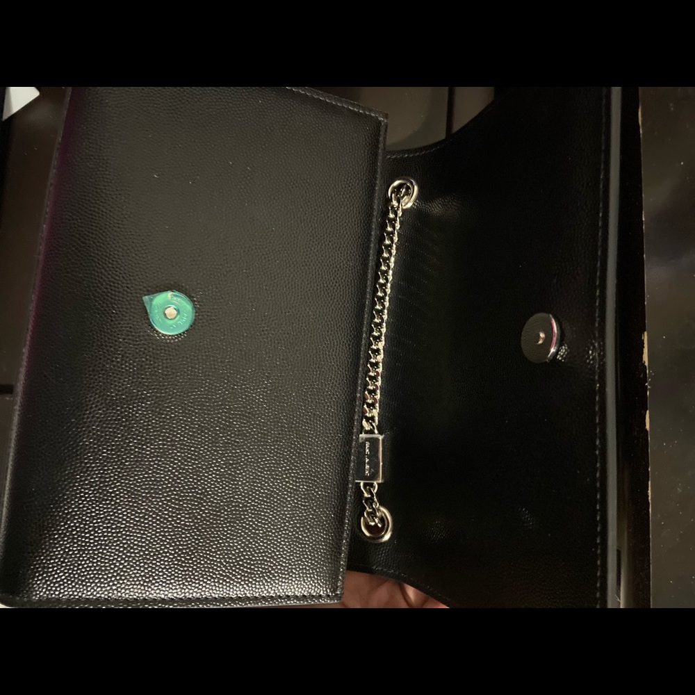 Comes With Authentication Card - image 4